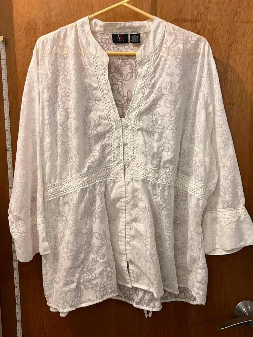 Size 2X - ALC - White 3/4 Sleeve Burn-Out Half Button Blouse